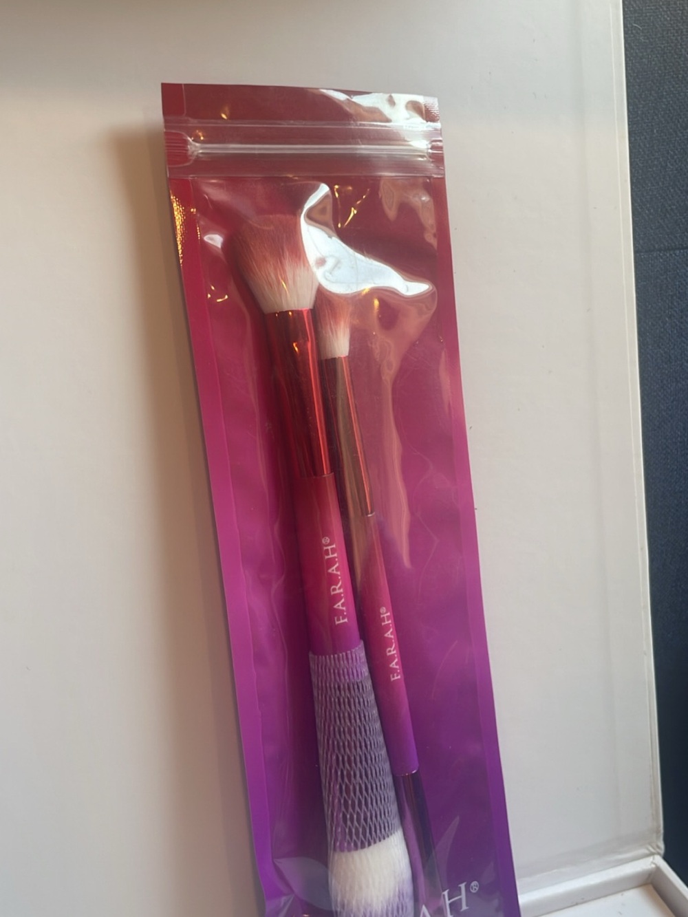 Farah Pink Gradient Makeup Brush Set